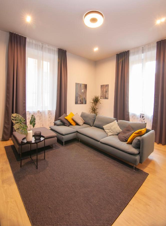 Borghetto First Apartamento Placência Exterior foto